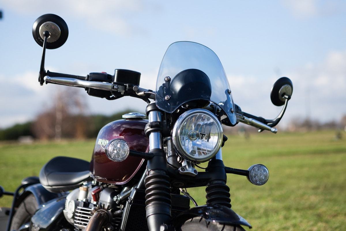 triumph bobber windscreen